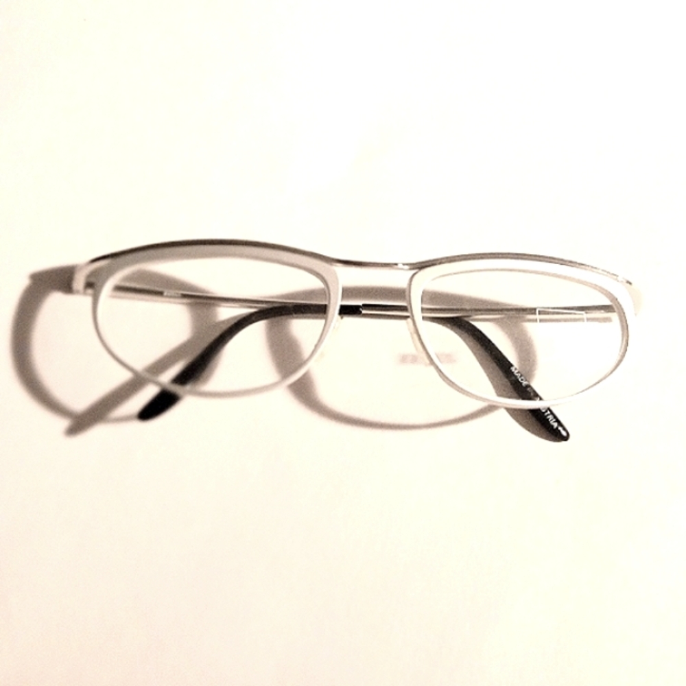 NEW 1990s ZEISS Unisex Oval Metal Silver Colored Eyeglass Frame Deadstock